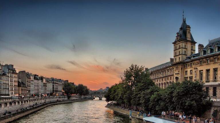 Cruceros privados por el Sena en París